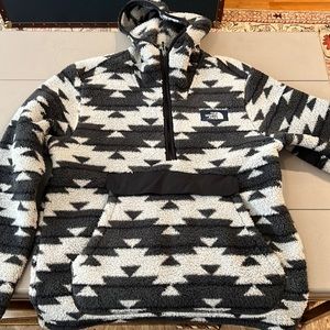 The north face hooded half zip Sherpa